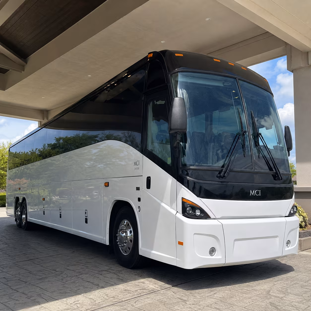 let lakelandcharterbusservices com handle corporate campus shuttles across lakeland