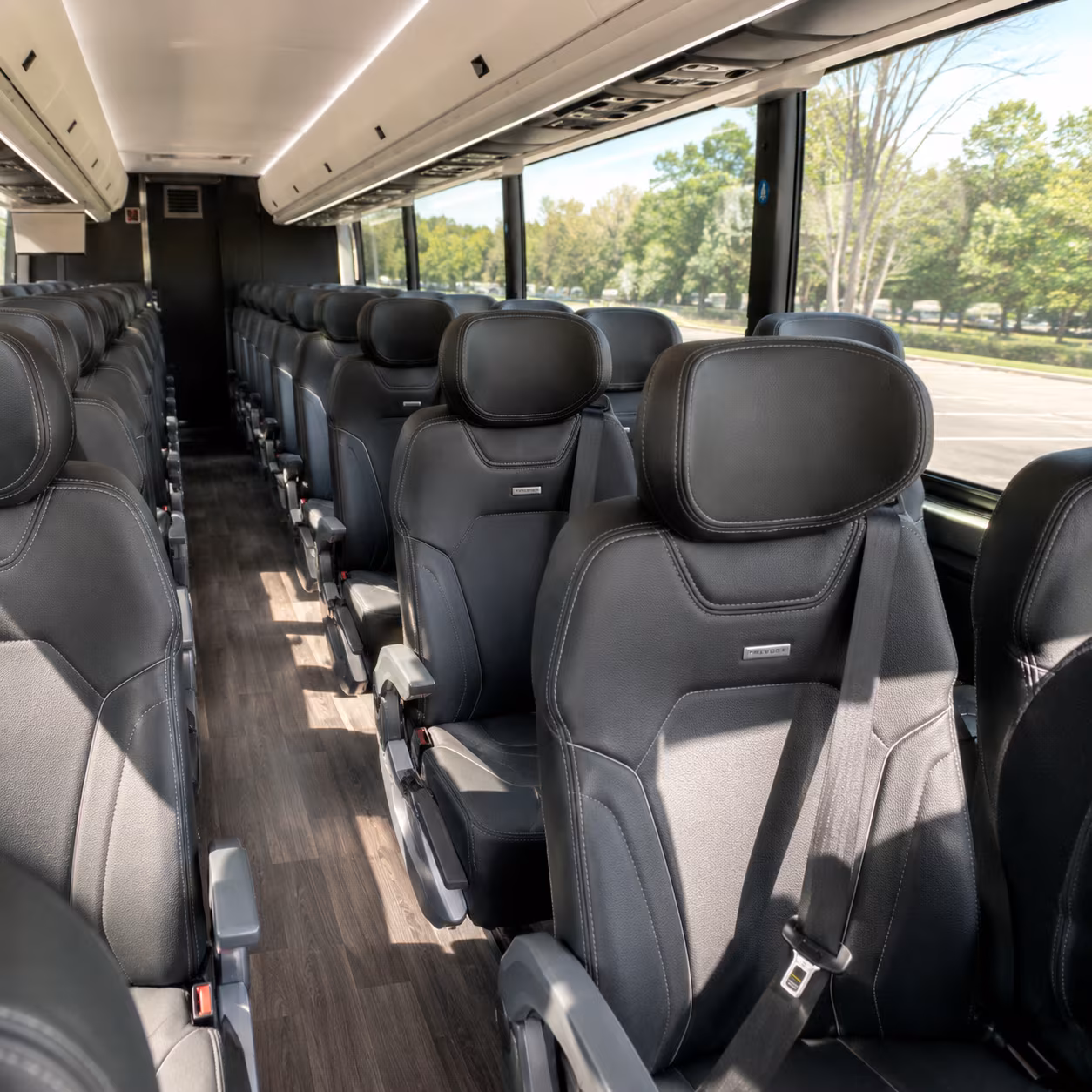 multi day charter buses from lakeland to atlanta nashville and new orleans